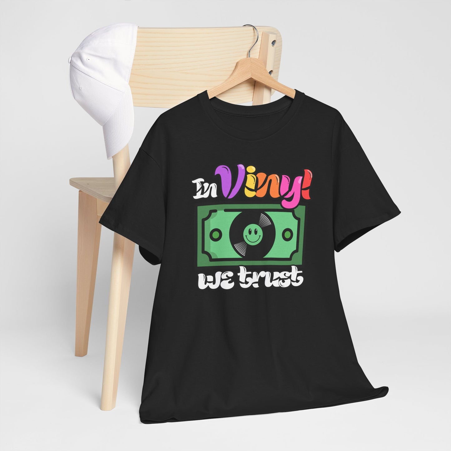 'In Vinyl We Trust' Men's T-Shirt