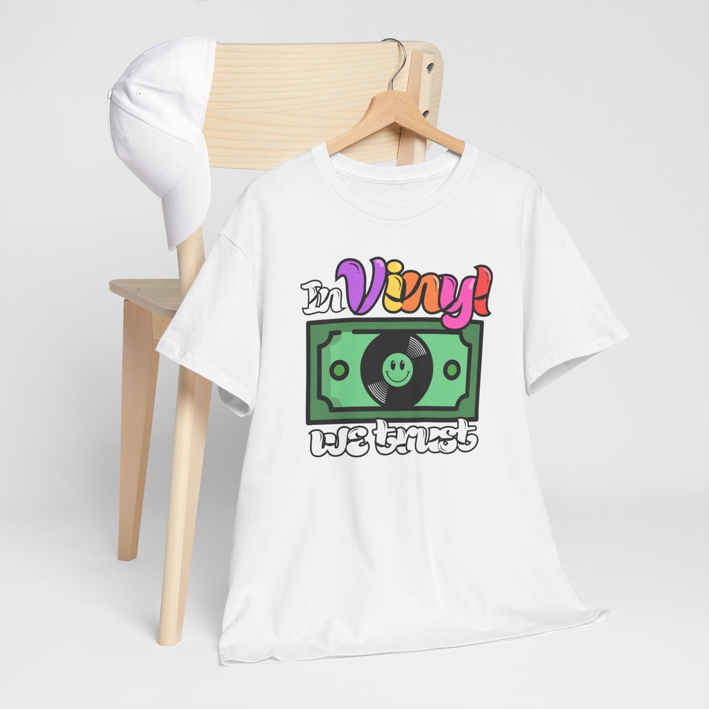 'In Vinyl We Trust' Men's T-Shirt